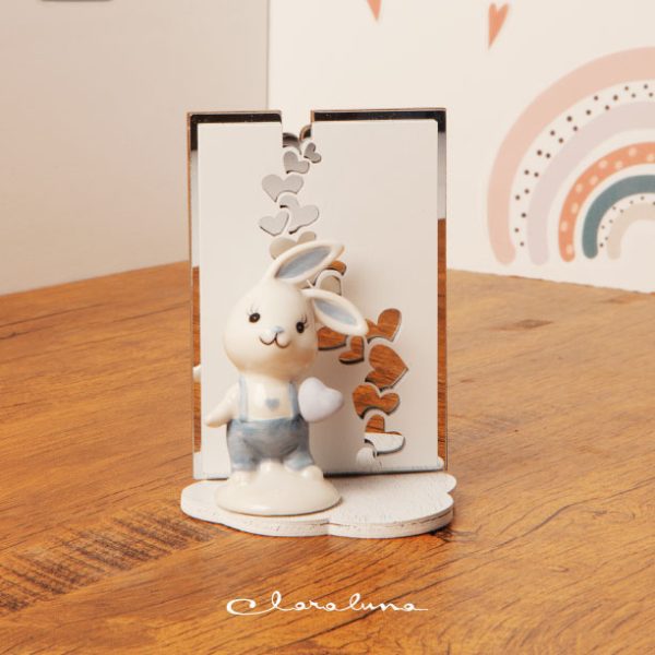 Coniglietto in porcellana con supporto in legno Claraluna